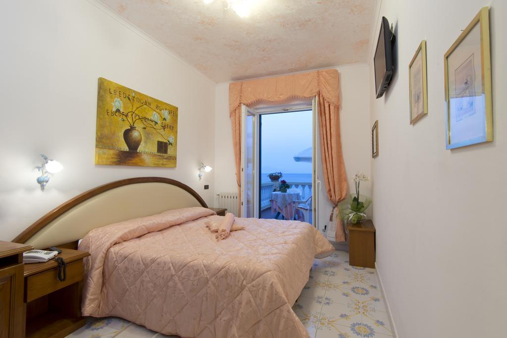 Hotel Giardino Delle Ninfe E La Fenice Ischia Esterno foto